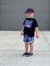 Load image into Gallery viewer, Out of this world Mamas Boy heart tee
