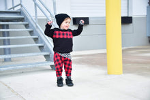 Load image into Gallery viewer, L&amp;L Plaid checkered joggers
